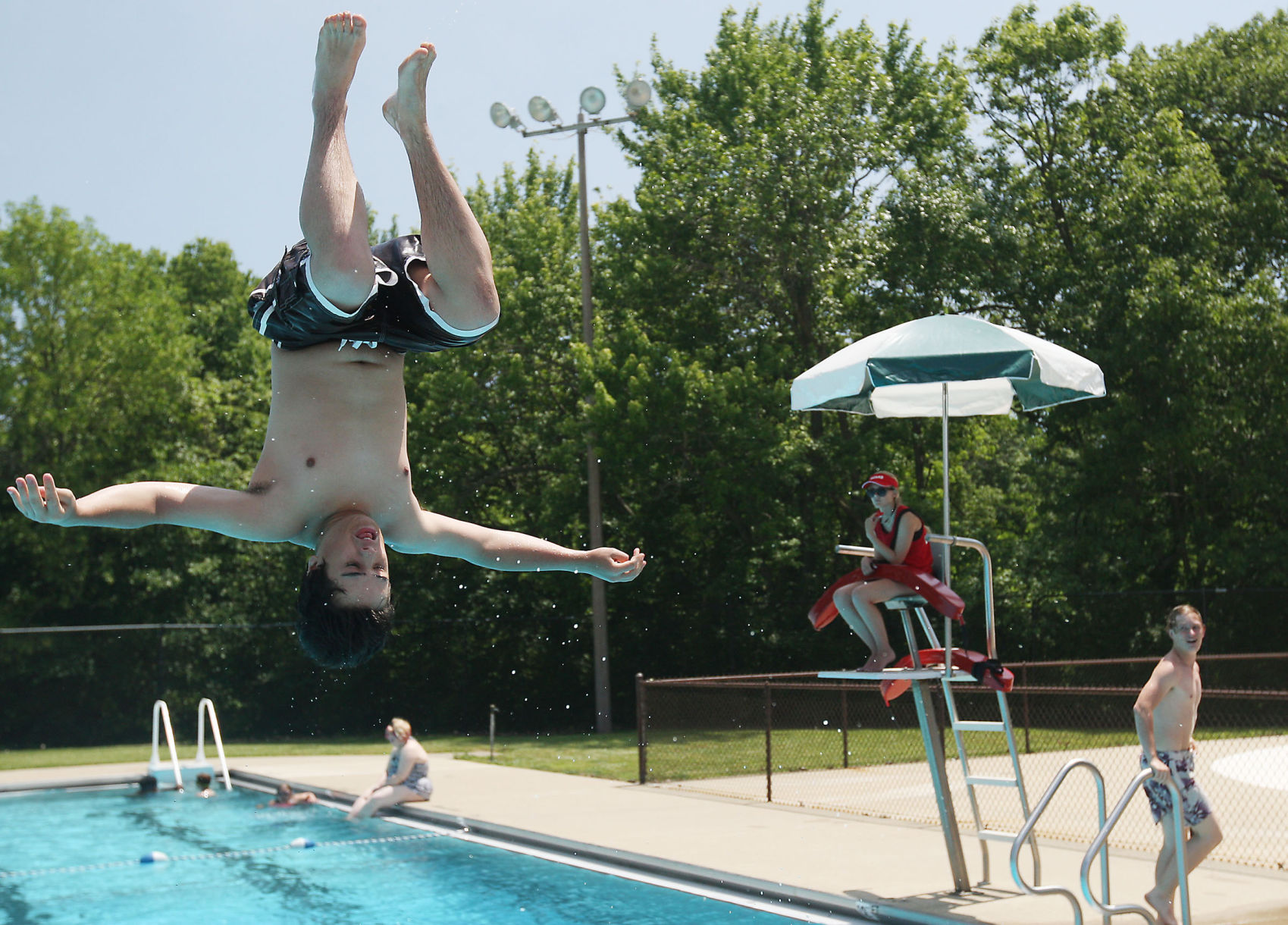 Fairview Pool's last weekend